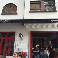 Foto diambil di Café Toscano oleh Enrique O. pada 12/13/2015
