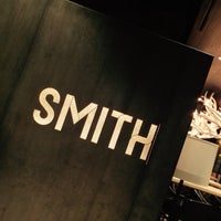 Foto tirada no(a) SMITH Restaurant por Renda L. em 7/19/2015