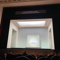 Das Foto wurde bei Пермский театр оперы и балета им. П. И. Чайковского von Dmitry R. am 12/16/2020 aufgenommen