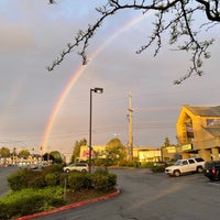 Photo taken at Work &amp;#39;n More - Lynnwood by Robert A. on 6/4/2022