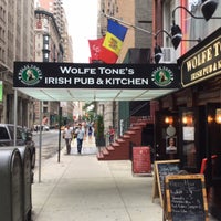 7/29/2015 tarihinde Wolfe Tone&amp;#39;s Irish Pub &amp;amp; Kitchenziyaretçi tarafından Wolfe Tone&amp;#39;s Irish Pub &amp;amp; Kitchen'de çekilen fotoğraf