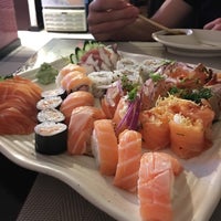 9/10/2017 tarihinde Fran Z.ziyaretçi tarafından Kibo Sushi Bar'de çekilen fotoğraf