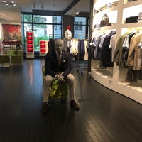 Photo taken at Suitsupply Chicago by Cristian A. on 7/22/2016