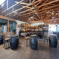 9/24/2023 tarihinde Marko R.ziyaretçi tarafından Woodhouse Blending and Brewing'de çekilen fotoğraf