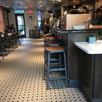 8/8/2018 tarihinde Philippe L.ziyaretçi tarafından Starbucks'de çekilen fotoğraf