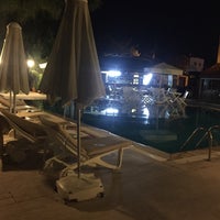 Photo taken at Moonshine Hotel &amp;amp; Suites by ᠻꪖ𝓽𝒾ꫝ on 6/20/2018