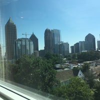 Das Foto wurde bei Hilton Garden Inn Atlanta Midtown von Meelehnah W. am 6/29/2016 aufgenommen