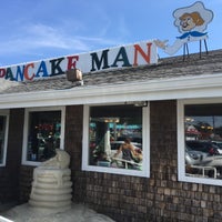 Foto diambil di The Pancake Man oleh Paul B. pada 7/28/2016