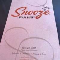 Foto tomada en Snooze, an AM Eatery  por Lauren L. el 6/17/2017