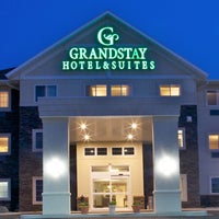 7/22/2015 tarihinde GrandStay Hotel &amp; Suitesziyaretçi tarafından GrandStay Hotel &amp; Suites'de çekilen fotoğraf