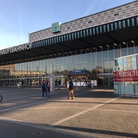 Photo taken at Braunschweig Hauptbahnhof by Wolfgangs R. on 12/3/2016