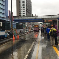 Photo taken at 公車捷運公館站 by 東海 の. on 2/22/2018