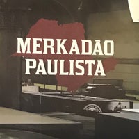 รูปภาพถ่ายที่ Merkadão Paulista โดย Marcos P. เมื่อ 8/30/2017