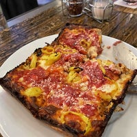 11/9/2022 tarihinde Steve H.ziyaretçi tarafından Gusto Pizza Co.'de çekilen fotoğraf