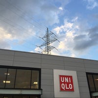 ユニクロ 132人の訪問者 ユニクロ 132人の訪問者
