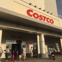 Photo taken at Costco by Tetsuya S. on 9/19/2015