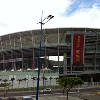 รูปภาพถ่ายที่ Itaipava Arena Fonte Nova โดย Alicerio J. เมื่อ 4/19/2013