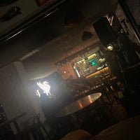 Foto tirada no(a) Liverpool Pub por Sedat O. em 9/26/2022
