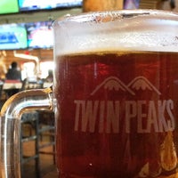 Photo taken at Twin Peaks Restaurant by Luis H. on 3/19/2016