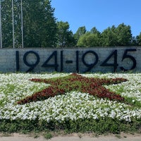Photo taken at Мемориал Журавли by Alexandra K. on 6/14/2020