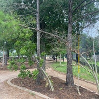 Photo taken at Memorial Park Stretching Area by aeroRafa on 4/8/2024