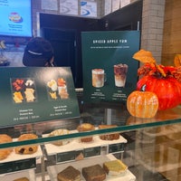 Photo taken at Starbucks by aeroRafa on 10/7/2022