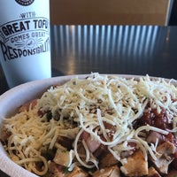 Photo taken at Chipotle Mexican Grill by aeroRafa on 4/13/2017