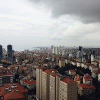 Das Foto wurde bei Türk Telekom Bölge Müdürlüğü von Ebuzer G. am 8/21/2017 aufgenommen