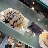 Photo taken at Cinnaholic by Kaihe on 6/7/2021