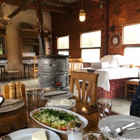 รูปภาพถ่ายที่ Demircan Restoran โดย CEM . เมื่อ 2/16/2019