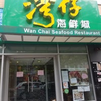 Photo taken at Wan Chai Seafood Restaurant by Victor on 5/20/2018