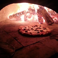 10/12/2013にChuck P.がBono Pizzaで撮った写真