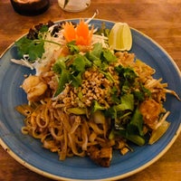 Photo taken at Sarod&amp;#39;s Thairestaurant by N K. on 12/14/2018