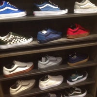 vans mid valley