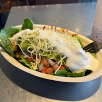 Photo taken at Chipotle Mexican Grill by iwarock on 7/20/2022