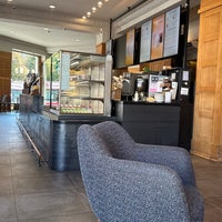 Photo taken at Starbucks by Oswaldo R. on 9/10/2023