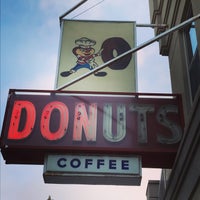 Photo taken at Buckeye Donuts by Brian S. on 6/10/2018
