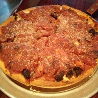 Снимок сделан в Kylie&#39;s Chicago Pizza пользователем Randy S. 11/18/2013