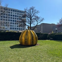 Photo taken at Hirshhorn Museum and Sculpture Garden by Stacy B. on 3/30/2024