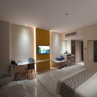 Photo taken at FM7 Resort Hotel Cengkareng by Verdi B. on 10/29/2023