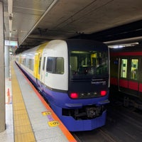 Photo taken at Keiyo Underground Platforms 3-4 by リリウム エ. on 1/29/2023