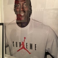 西山理髪店 神宮前 0 Tips