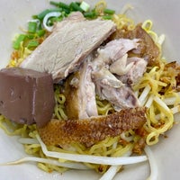 Photo taken at Siea Duck Noodles by Joe_akkawi😘 t. on 3/14/2024