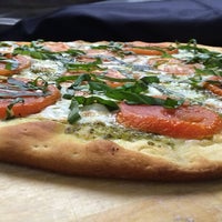 10/27/2015 tarihinde Mangia Pizza &amp;amp; Pasta Coziyaretçi tarafından Mangia Pizza &amp;amp; Pasta Co'de çekilen fotoğraf