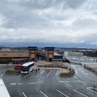 Photo taken at Gotemba Premium Outlets by Mayumi on 3/28/2024