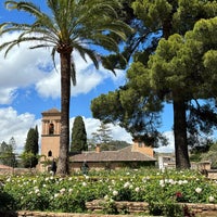 Photo taken at La Alhambra y el Generalife by Wahab on 5/2/2024