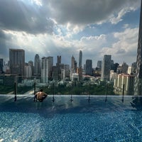 Foto diambil di Hotel Indigo Bangkok Wireless Road oleh Saad pada 10/23/2023