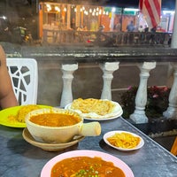 Photo taken at Restoran Sri Brinchang by Mohammed 𓄉 on 10/9/2023