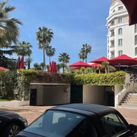 Das Foto wurde bei Hôtel Majestic Barrière von جُــود am 4/13/2024 aufgenommen