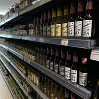 Photo taken at Organic Store by ᖴ Λ ᖾ Λ ᗪ . on 11/4/2022